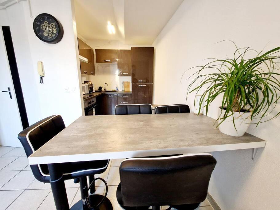 Agreable Appartement T2 Centre Ville Valence  Exterior foto