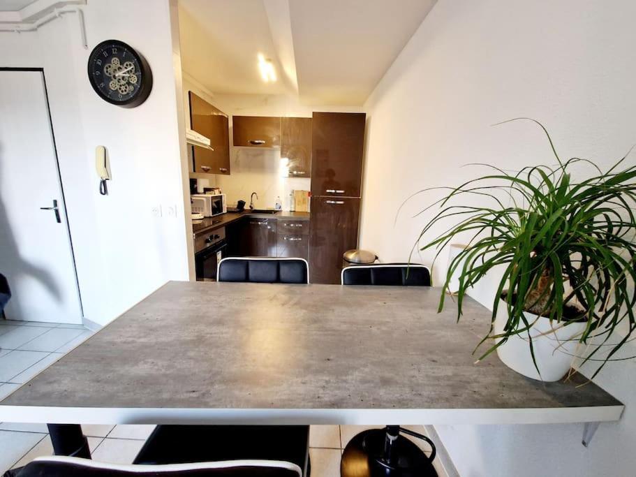 Agreable Appartement T2 Centre Ville Valence  Exterior foto